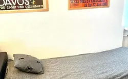 Bild 27: Bequemes Sofabett mit Lattenrost und richtiger Matratze