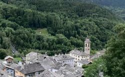 Bild 16: Aussicht von Locanda Rocca Bella hinunter auf das Dorf Castasegna