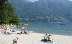 Bild 35: Sandstrand am Bagno Pubblico, Ascona am Lago Maggiore