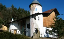 Bild 34: Gläserne Scheune in Viechtach