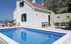 Ferienhaus mit Privatpool für 4 Personen  + 2 Kinder ca. 100 m² in Makarska, Dalmatien (Mitteldalmatien), Bild 1