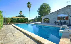 Ferienhaus mit Privatpool für 6 Personen ca. 220 m² in Binissalem, Mallorca (Binnenland von Mallorca), Bild 1