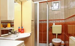 Bild 20: H(6) : Badezimmer mit Toilette
