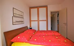 Bild 13: Schlafzimmer mit Doppelbett