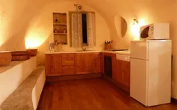 Bild 8: Gut ausgestattete offene Wohnküche mit Geschirrspülmaschine
