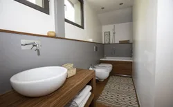 Bild 30: 2. modernes Badezimmer (en suite zum 2. Schlafzimmer) mit Badewanne