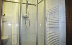 Bild 17: Dusche