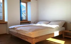 Bild 2: Schlafzimmer Doppelbett