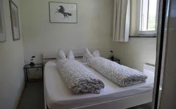 Bild 4: Schlafzimmer mit Doppelbett