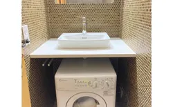 Bild 12: separates WC mit Waschmaschine