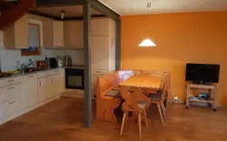 Bild 4: offene Küche im Wohnbereich