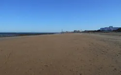 Bild 39: Strand “Camarón”, zu Fuß nur 5 Minuten vom Haus entfernt.