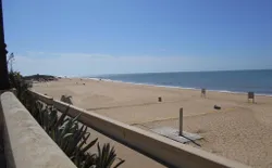 Bild 25: Strand “Camarón”, zu Fuß nur 5 Minuten vom Haus entfernt.