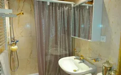 Bild 16: 2. Badezimmer mit Dusche und Handtuchwärmer