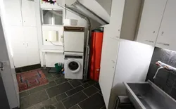 Bild 22: Waschküche mit Waschmaschine/Tumbler