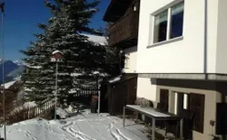 Bild 24: Terrasse im Winter