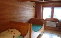 Bild 14: Schlafzimmer 2. OG mit alten Appenzeller Betten