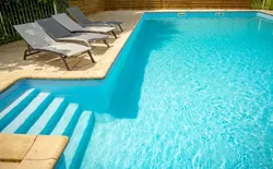 Bild 2: Schwimmbad des Ferienhauses