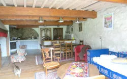 3 bedrooms house with balcony and wifi at Comus - 7 km away from the slopes, Picture 1