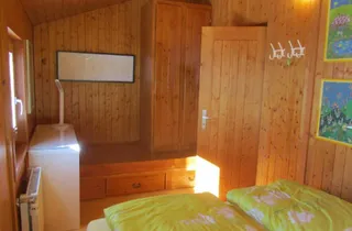Bild 2: Zimmer mit Doppelbett